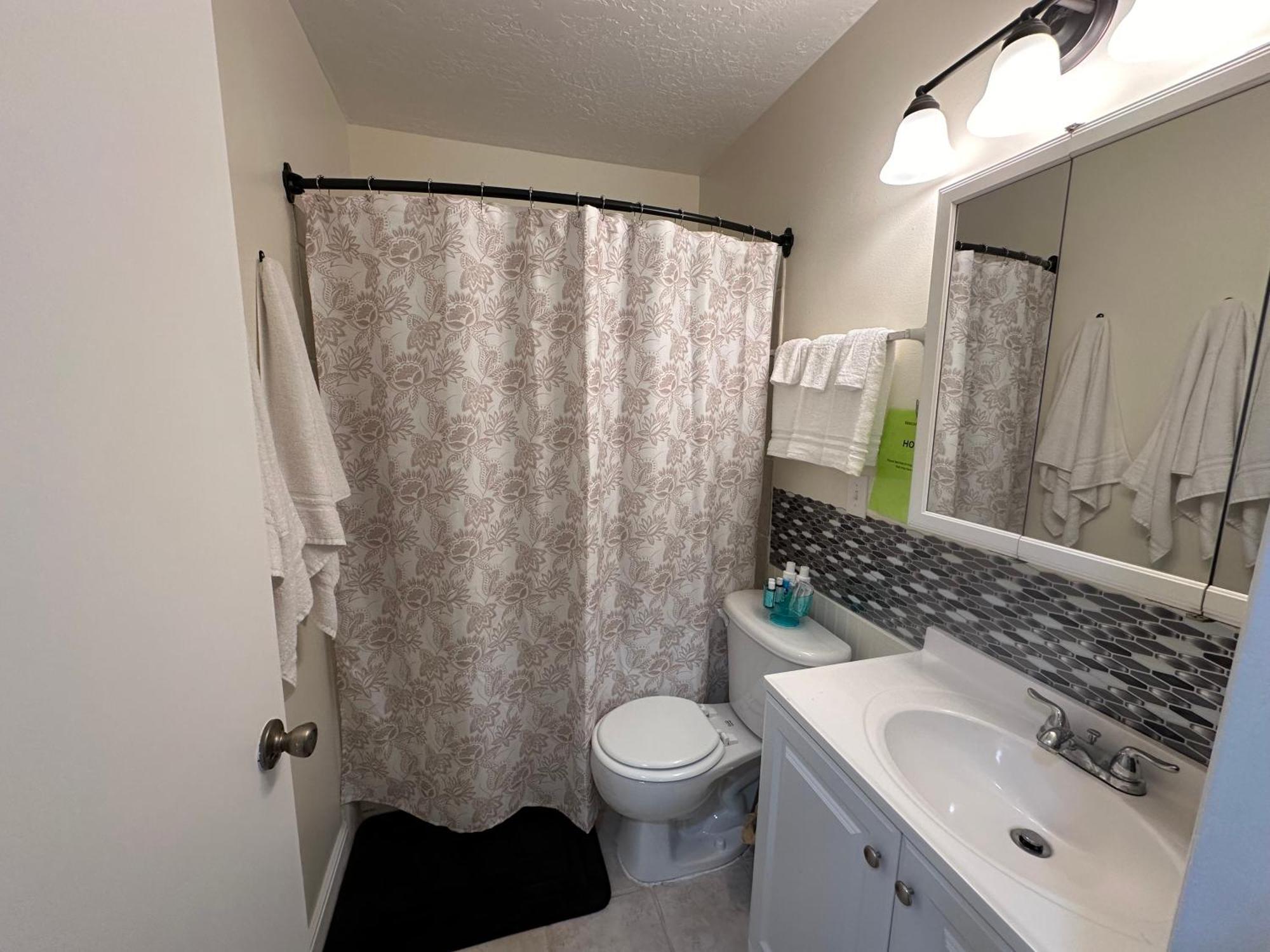 Amazing Duplex Close To Airport, Downtown Hébergement de vacances *